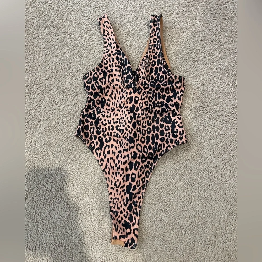 Women's Leopard Print hi-cut ring decor one piece swimsuit